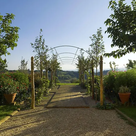 Relais Borgo Petrognano 4*