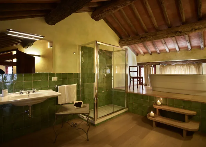 Bed & Breakfast Relais Borgo Petrognano 4*