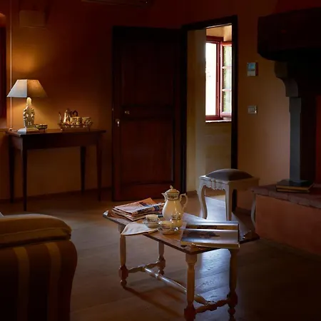 Relais Borgo Petrognano 4*
