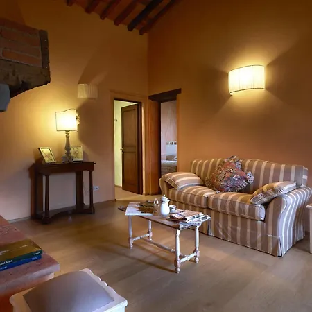 Relais Borgo Petrognano Bed & Breakfast 4*