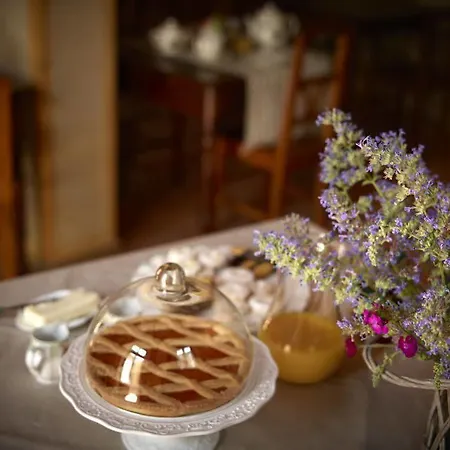 Relais Borgo Petrognano Bed & Breakfast 4*